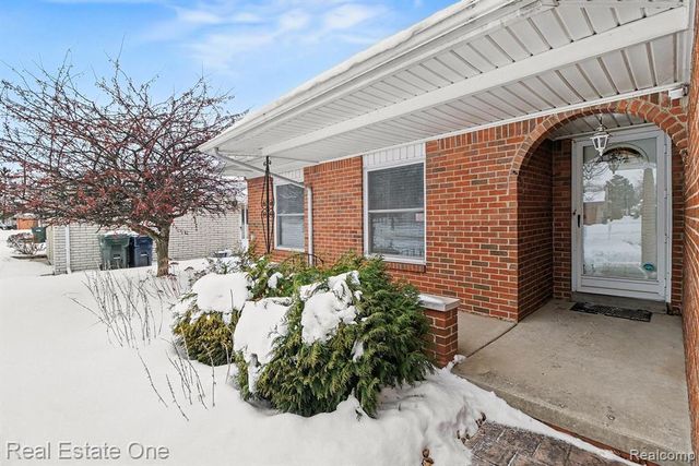 39368 Timberlane Drive, Sterling Heights, MI 48310