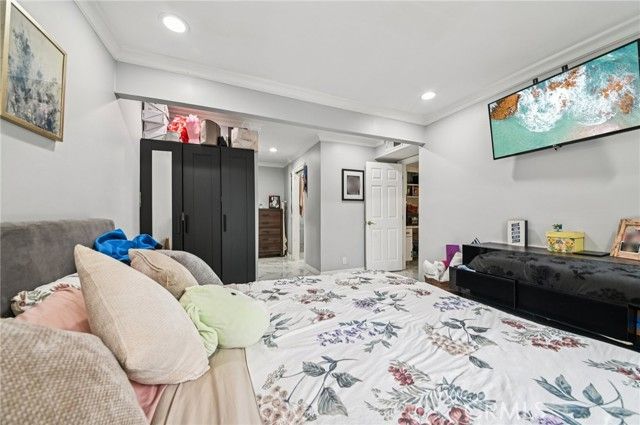 1430 Cabrillo Park B, Santa Ana, CA 92701