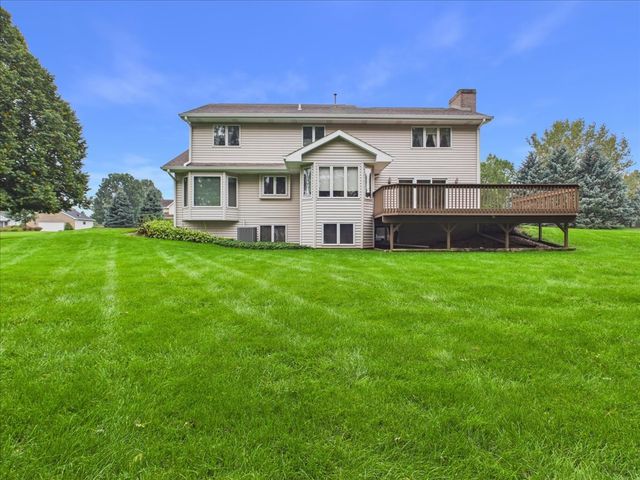 10373 Glen Abbey Close, Rockford, IL 61107