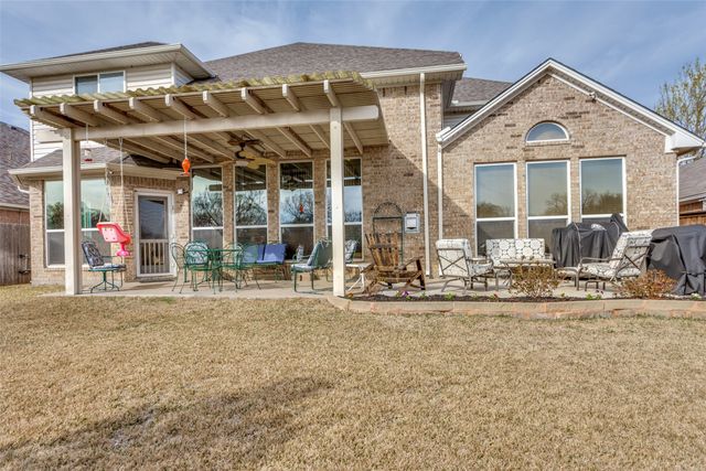 1011 Andromeda Way, Arlington, TX 76013