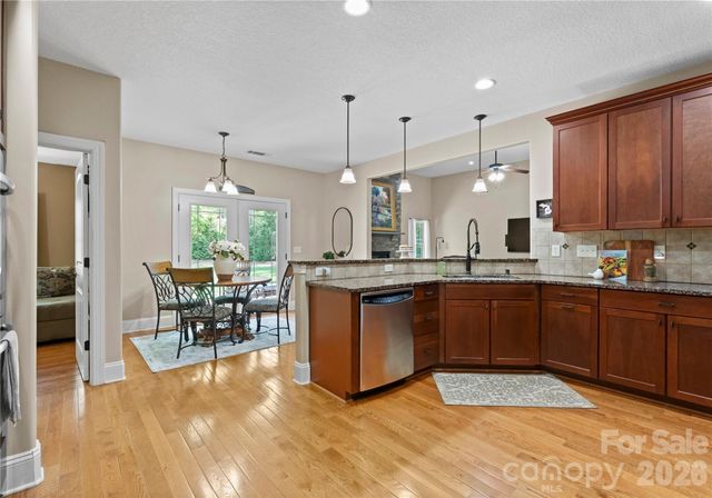 860 Arrow Point Lane, Davidson, NC 28036