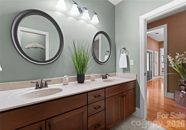 860 Arrow Point Lane, Davidson, NC 28036