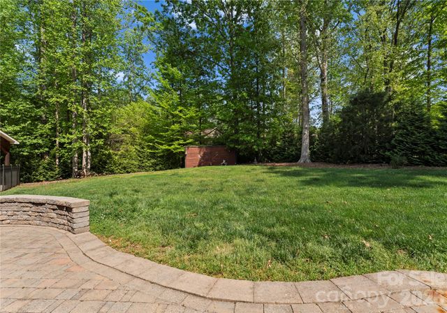 860 Arrow Point Lane, Davidson, NC 28036