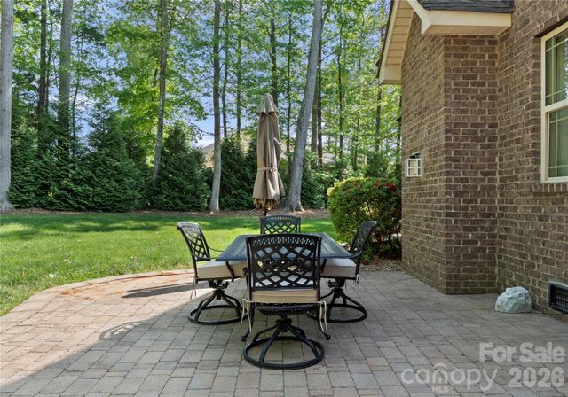 860 Arrow Point Lane, Davidson, NC 28036