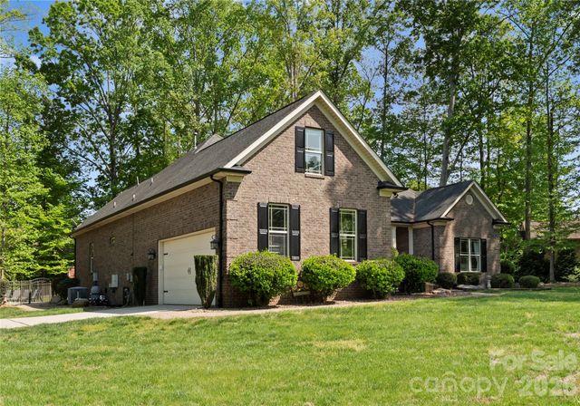 860 Arrow Point Lane, Davidson, NC 28036