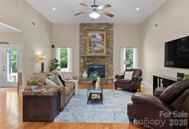 860 Arrow Point Lane, Davidson, NC 28036