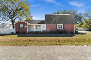 117 S Thomas Street, Beulaville, NC 28518