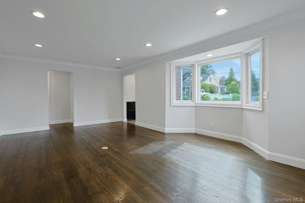 40 South Road, White Plains, NY 10603 — photo 3