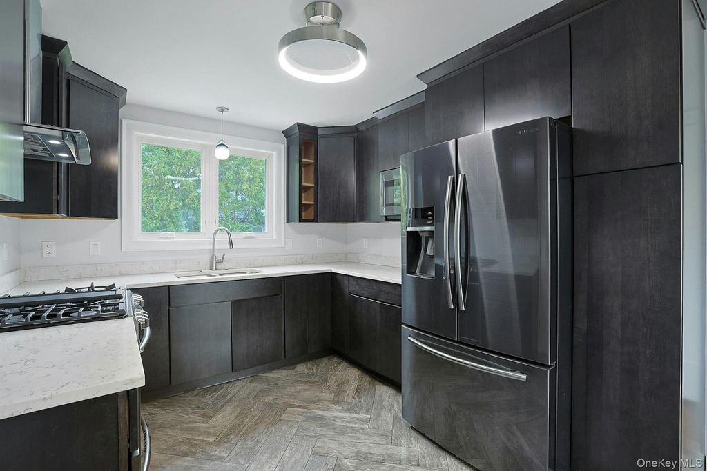 40 South Road, White Plains, NY 10603 — photo 5