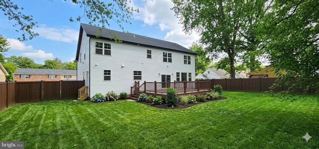 11B FAIRVIEW AVE, Perkasie, PA 18944