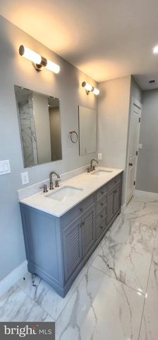 11B FAIRVIEW AVE, Perkasie, PA 18944