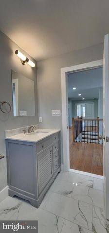 11B FAIRVIEW AVE, Perkasie, PA 18944