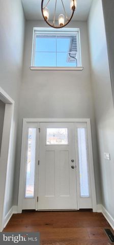 11B FAIRVIEW AVE, Perkasie, PA 18944