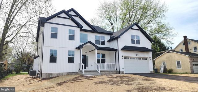 11B FAIRVIEW AVE, Perkasie, PA 18944