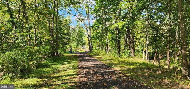 11B FAIRVIEW AVE, Perkasie, PA 18944