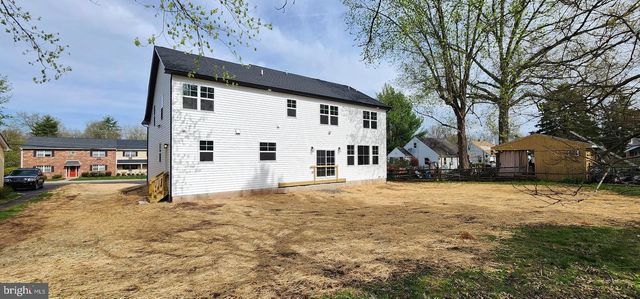 11B FAIRVIEW AVE, Perkasie, PA 18944