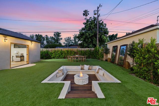 14742 Weddington Street, Sherman Oaks, CA 91423