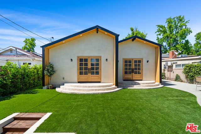 14742 Weddington Street, Sherman Oaks, CA 91423