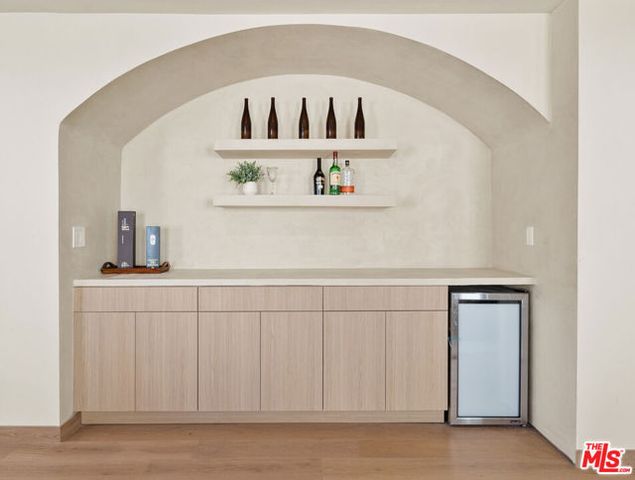 14742 Weddington Street, Sherman Oaks, CA 91423