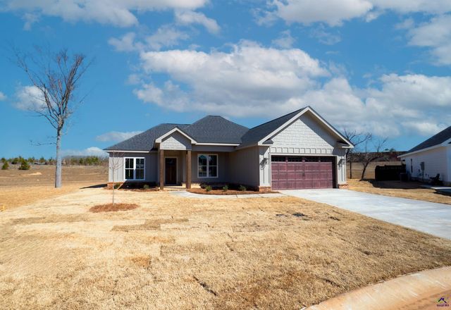 214 Saraland Trail, Perry, GA 31069