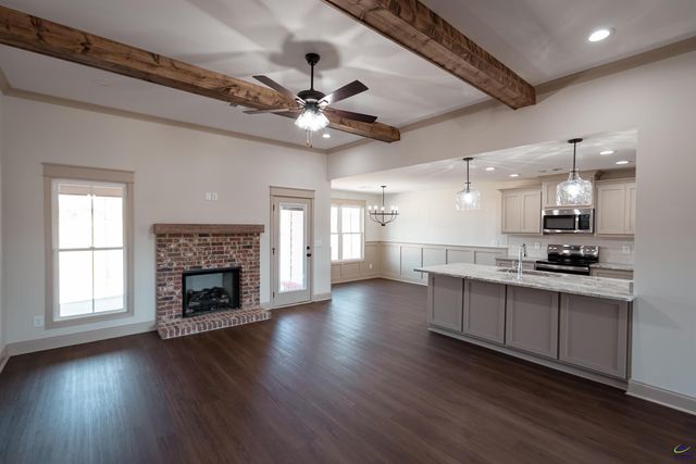 214 Saraland Trail, Perry, GA 31069