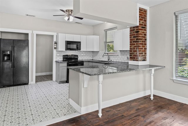 419 W 5th Street, Bonham, TX 75418
