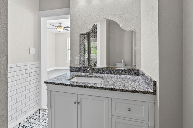 419 W 5th Street, Bonham, TX 75418