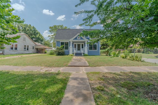 419 W 5th Street, Bonham, TX 75418