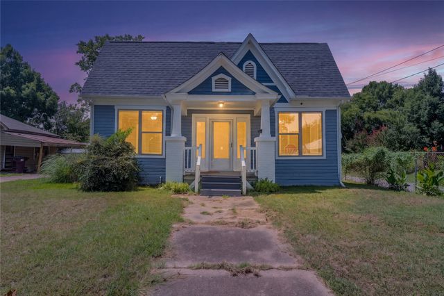 419 W 5th Street, Bonham, TX 75418
