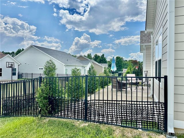 4834 Ashbury Drive, New Albany, IN 47150