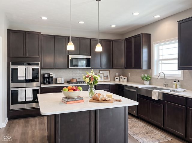 6077 Dugan Drive, Whitestown, IN 46075