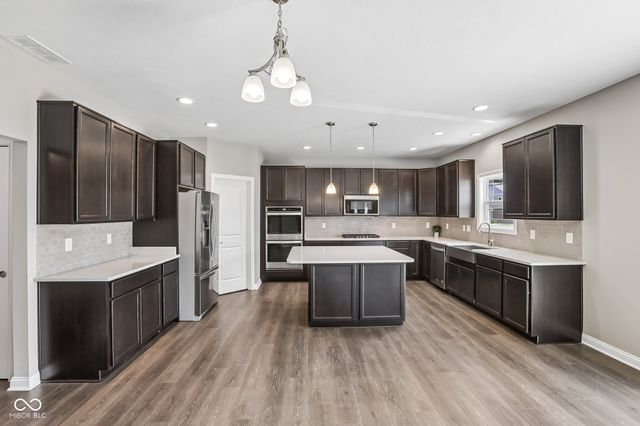 6077 Dugan Drive, Whitestown, IN 46075