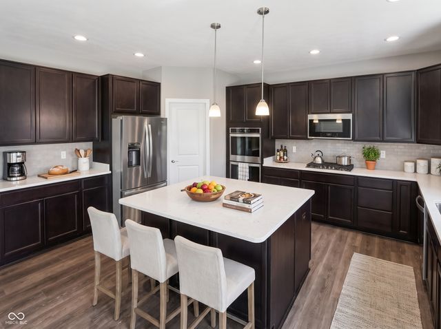 6077 Dugan Drive, Whitestown, IN 46075