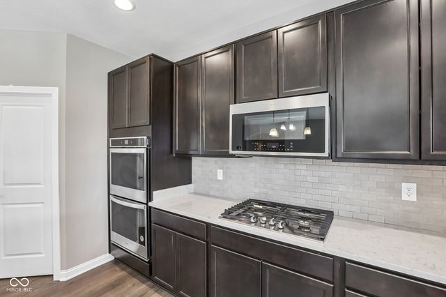 6077 Dugan Drive, Whitestown, IN 46075