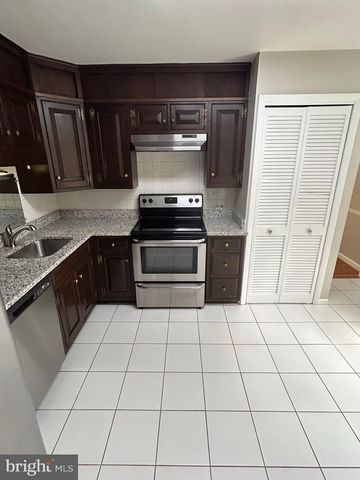 1828 YOUNGBLOOD ST, Mclean, VA 22101