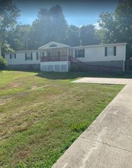 1970 Cumberland Heights Rd, Clarksville, TN 37040