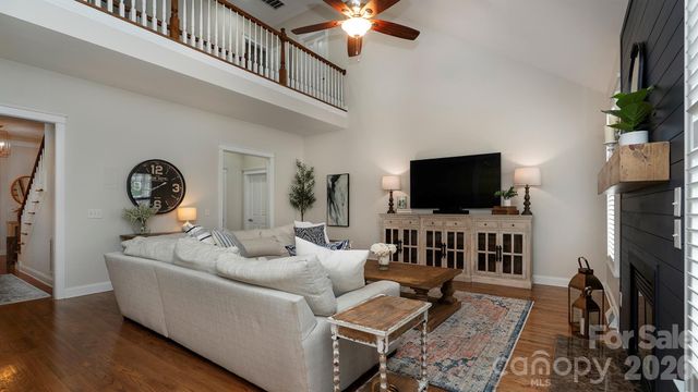 14125 Bankside Drive, Huntersville, NC 28078