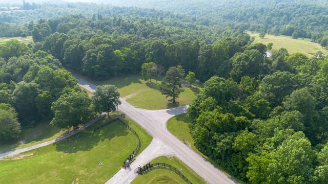 7668 Shoals Branch Rd, Primm Springs, TN 38476