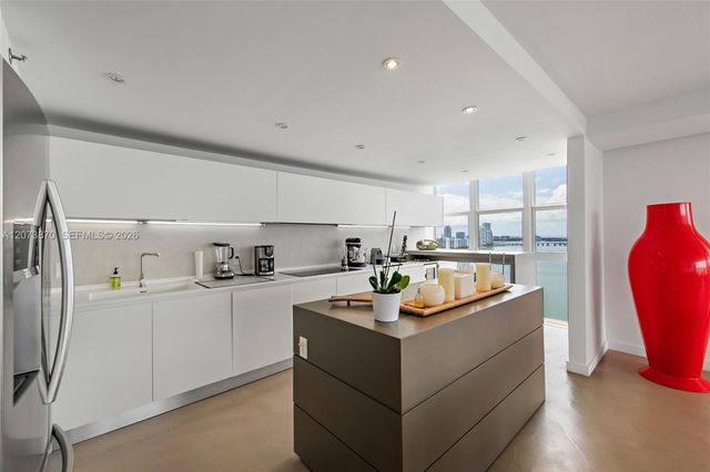 9 Island Avenue 2207, Miami Beach, FL 33139