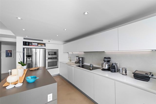 9 Island Avenue 2207, Miami Beach, FL 33139
