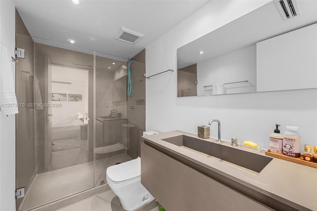 9 Island Avenue 2207, Miami Beach, FL 33139