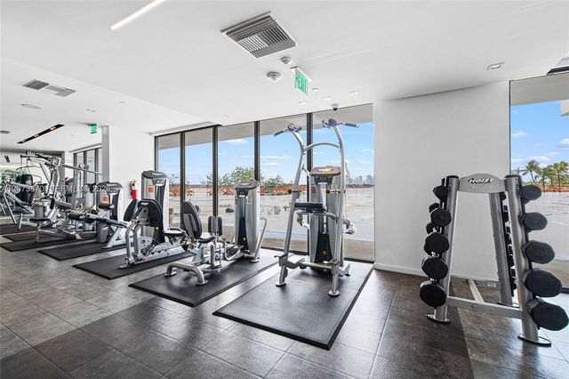 9 Island Avenue 2207, Miami Beach, FL 33139