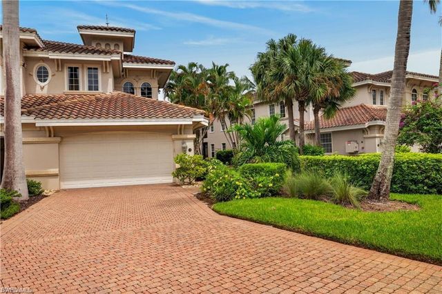 3177 Aviamar CIR 202, Naples, FL 34114
