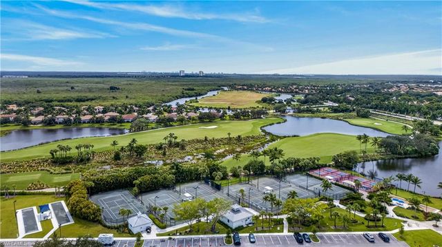3177 Aviamar CIR 202, Naples, FL 34114