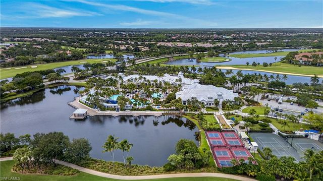 3177 Aviamar CIR 202, Naples, FL 34114