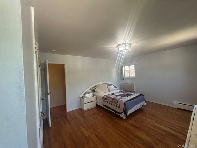 776 Bunker Road, North Woodmere, NY 11581