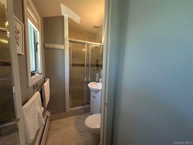 776 Bunker Road, North Woodmere, NY 11581