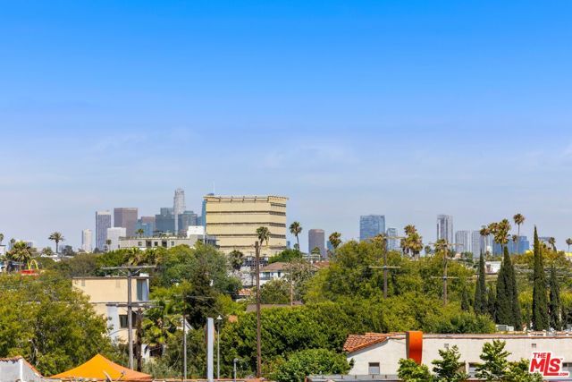 8555 Cashio Street PH 4, Los Angeles, CA 90035