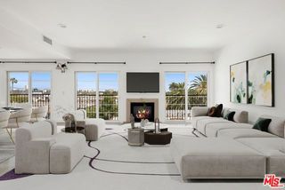 8555 Cashio Street PH 4, Los Angeles, CA 90035