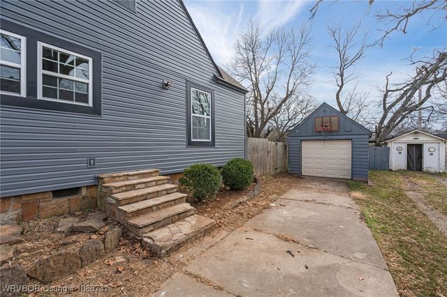 2222 S Q Street, Fort Smith, AR 72901